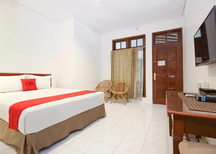 RedDoorz Plus near Alun Alun Selatan 2 Yogyakarta